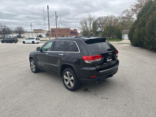 Brilliant Black Crystal Pearlcoat 2014 Jeep Grand Cherokee Limited
