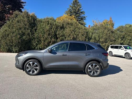 2023 Ford Escape Platinum