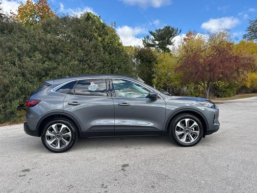 2023 Ford Escape Platinum