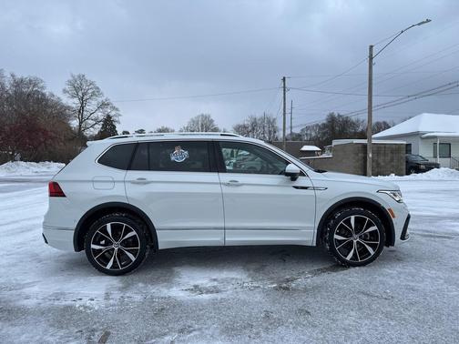 2024 Volkswagen Tiguan 2.0T SEL R-Line 4MOTION