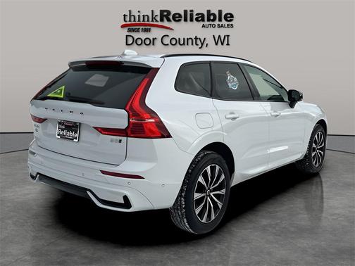 2025 Volvo XC60 B5 Plus