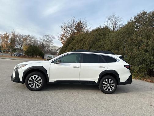 2024 Subaru Outback Premium