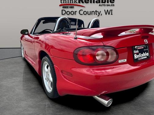 Classic Red Clearcoat 2001 Mazda MX-5 Miata Base