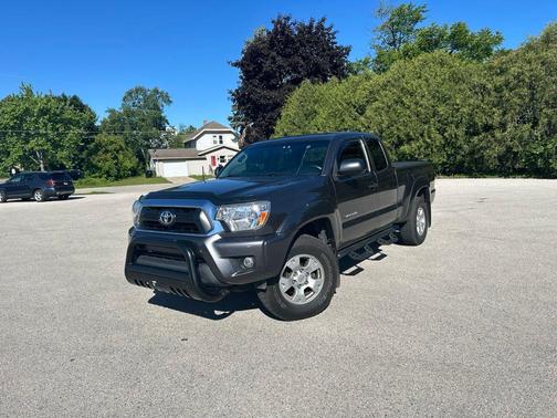 Magnetic Gray Metallic 2013 Toyota Tacoma Base