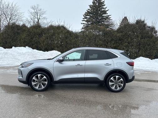 2023 Ford Escape Platinum