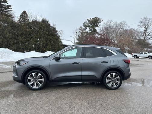 2024 Ford Escape Platinum