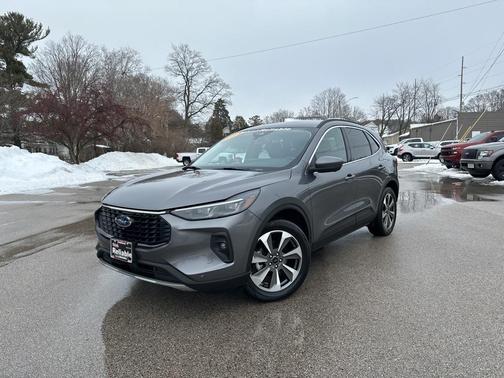 2024 Ford Escape Platinum