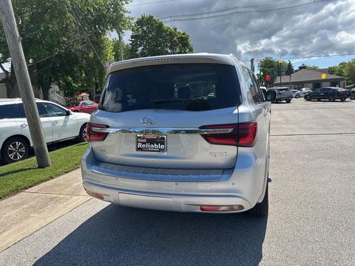 2021 INFINITI QX80 Luxe