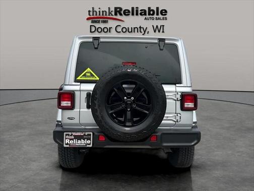2023 Jeep Wrangler 4-Door Sahara Altitude