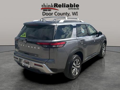 2025 Nissan Pathfinder SL 4WD