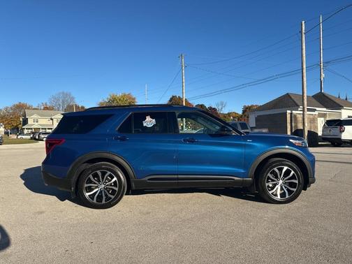2022 Ford Explorer ST-Line