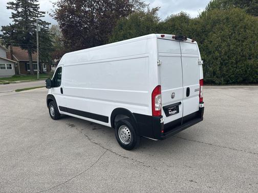 Bright White Clearcoat 2024 RAM ProMaster 2500 Tradesman