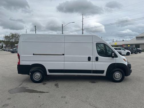 Bright White Clearcoat 2024 RAM ProMaster 2500 Tradesman