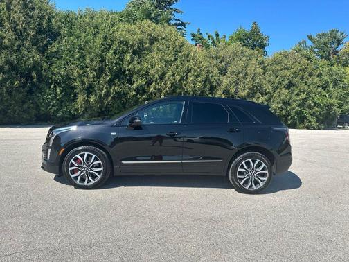 Stellar Black Metallic 2024 Cadillac XT5 Sport
