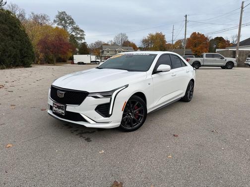 2022 Cadillac CT4 Sport