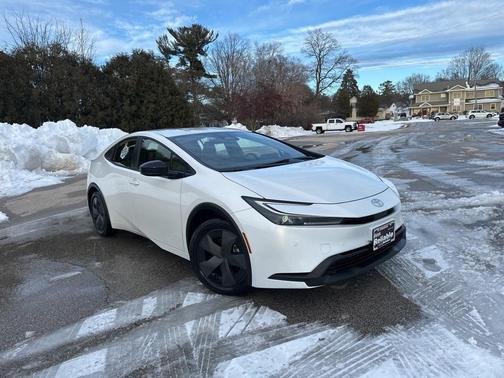 2024 Toyota Prius LE