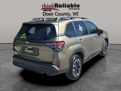 Autumn Green Metallic 2025 Subaru Forester Premium
