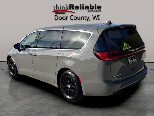 Ceramic Gray Clearcoat 2025 Chrysler Pacifica L