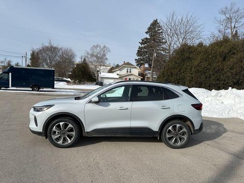 2025 Ford Escape Platinum