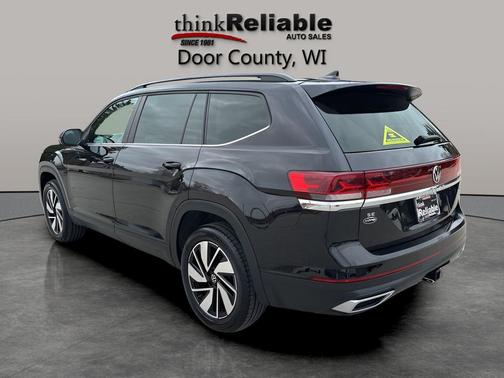 Deep Black Pearl 2025 Volkswagen Atlas 2.0T SE w/Technology 4MOTION