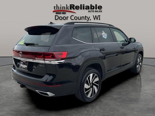 Deep Black Pearl 2025 Volkswagen Atlas 2.0T SE w/Technology 4MOTION