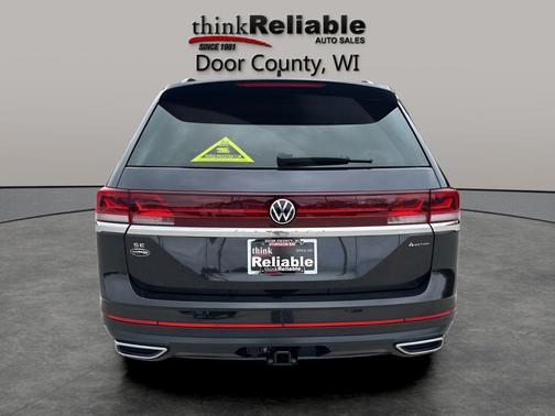 Deep Black Pearl 2025 Volkswagen Atlas 2.0T SE w/Technology 4MOTION