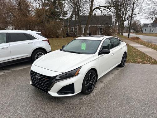 2023 Nissan Altima SR Intelligent AWD