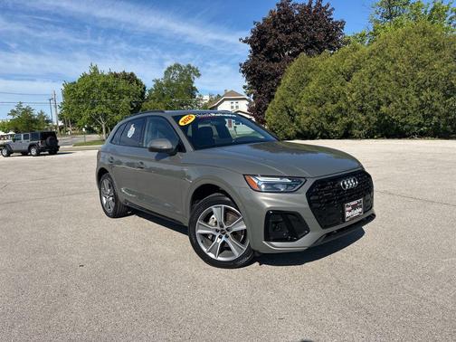 Gray 2025 Audi Q5 45 S line Premium