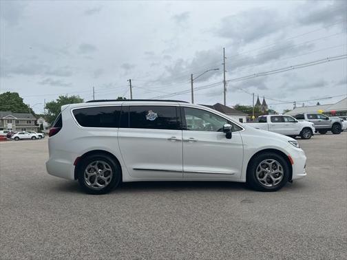 2023 Chrysler Pacifica Limited