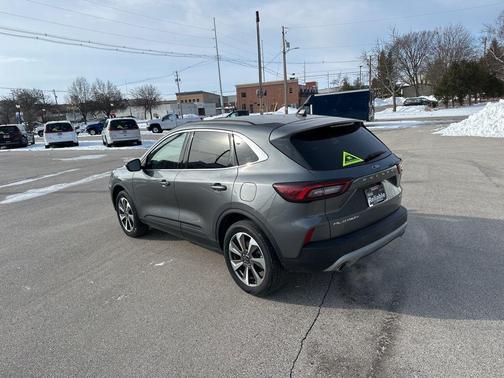 2025 Ford Escape Platinum