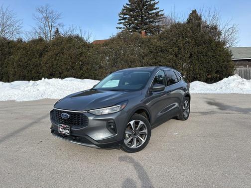 2025 Ford Escape Platinum