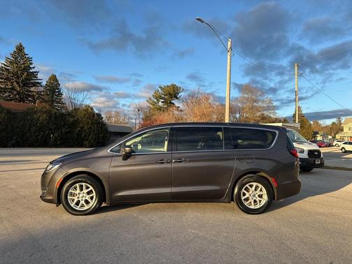 2020 Chrysler Pacifica Touring