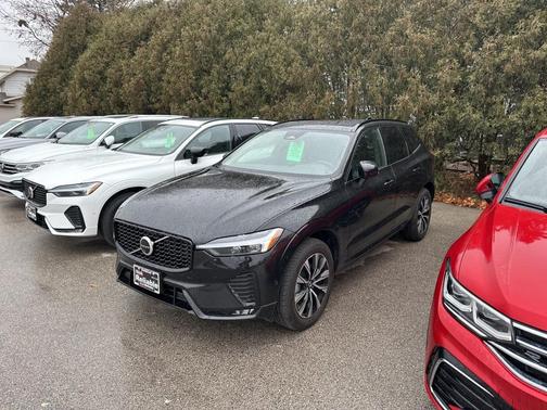 2025 Volvo XC60 B5 Plus