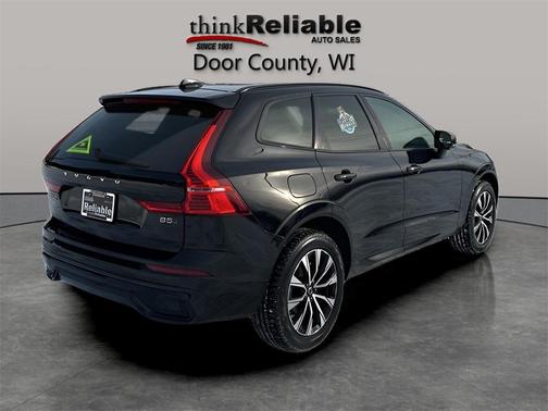 2025 Volvo XC60 B5 Plus