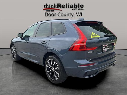 2024 Volvo XC60 B5 Plus Dark Theme