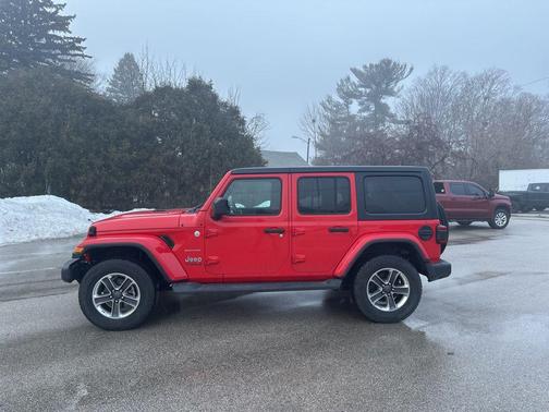 2020 Jeep Wrangler Unlimited Sahara