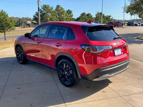 2023 Honda HR-V 2WD Sport