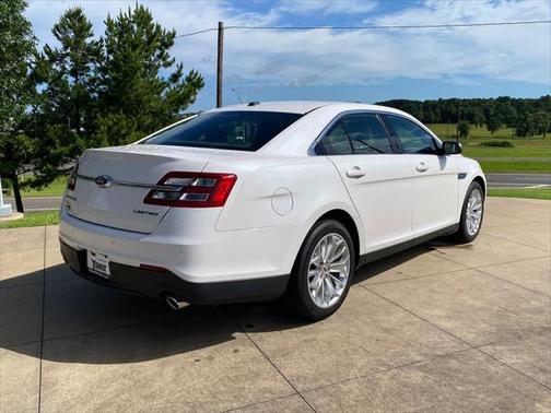 2018 Ford Taurus Limited