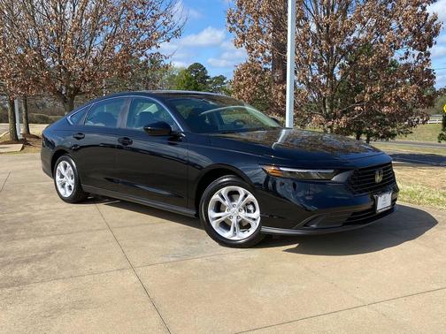 2025 Honda Accord LX 1.5T