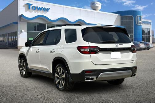 2025 Honda Pilot Touring 8-Passenger