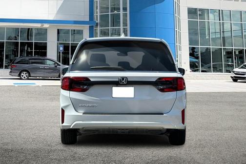 Platinum White Pearl 2026 Honda Odyssey EX-L