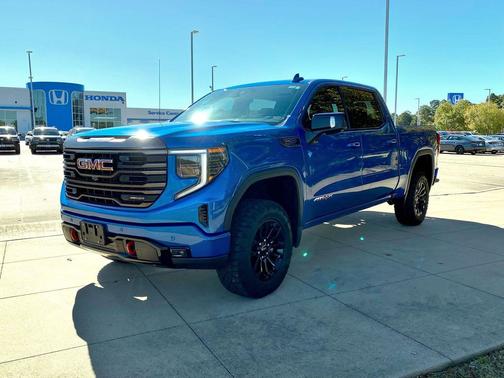 2023 GMC Sierra 1500 AT4X