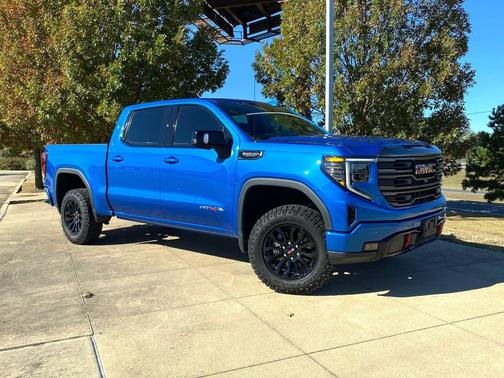 2023 GMC Sierra 1500 AT4X