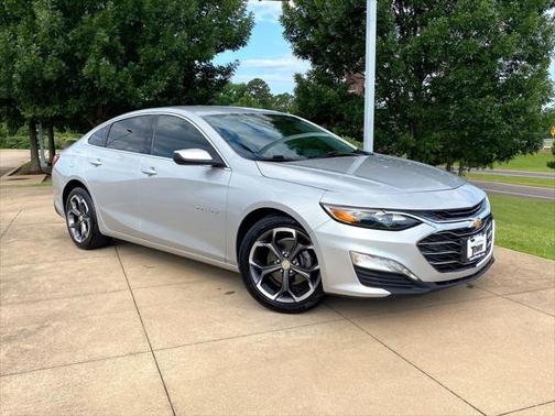 2022 Chevrolet Malibu FWD LT