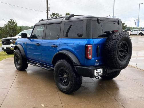 Velocity Blue Metallic 2023 Ford Bronco Wildtrak