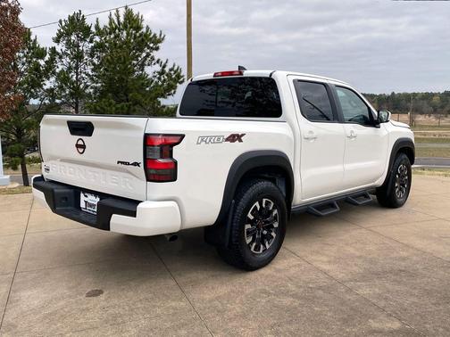 2024 Nissan Frontier PRO-4X