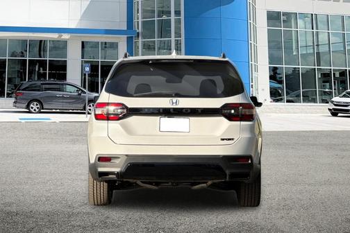 Platinum White Pearl 2026 Honda Pilot Sport