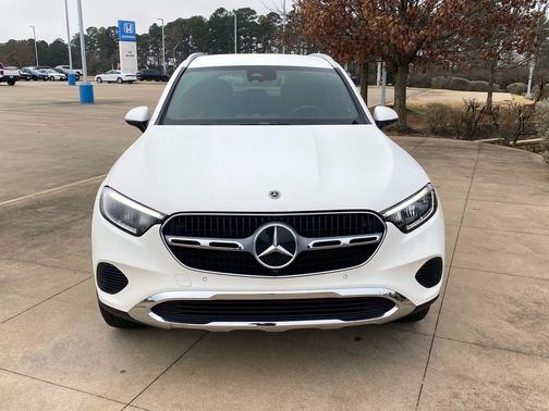 2025 Mercedes-Benz GLC 300 Base