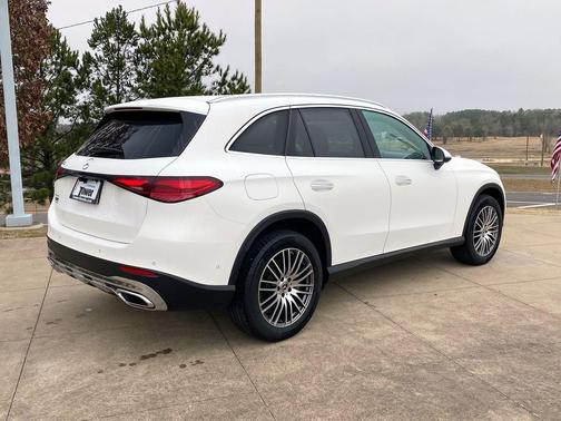 2025 Mercedes-Benz GLC 300 Base