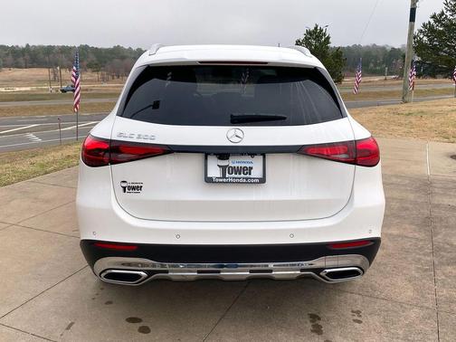 2025 Mercedes-Benz GLC 300 Base